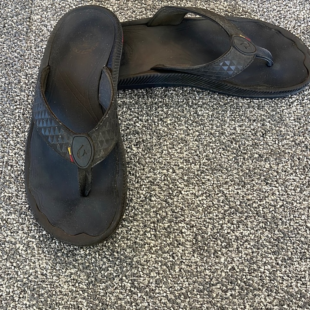 OluKai - Black - Men's Flip Flops - Size 10